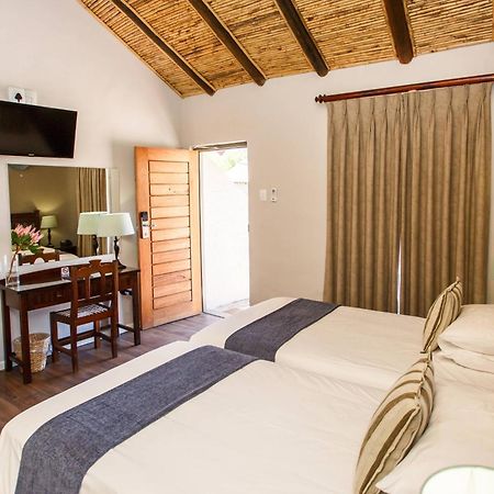 Protea Hotel By Marriott Oudtshoorn Riempie Estate Eksteriør billede