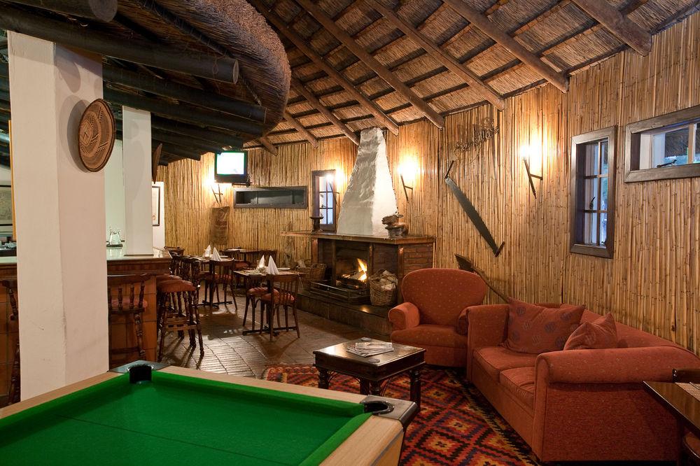 Protea Hotel By Marriott Oudtshoorn Riempie Estate Eksteriør billede
