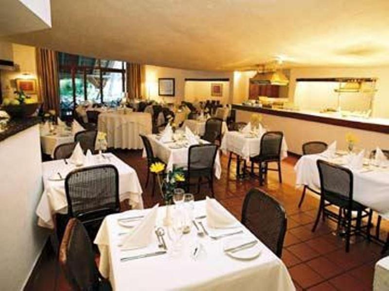 Protea Hotel By Marriott Oudtshoorn Riempie Estate Eksteriør billede