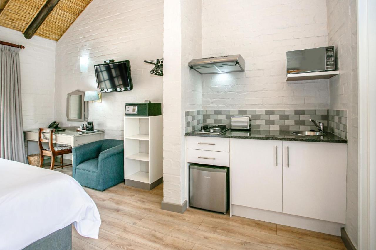 Protea Hotel By Marriott Oudtshoorn Riempie Estate Eksteriør billede