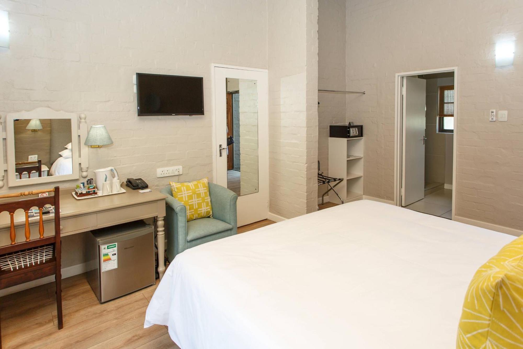 Protea Hotel By Marriott Oudtshoorn Riempie Estate Eksteriør billede