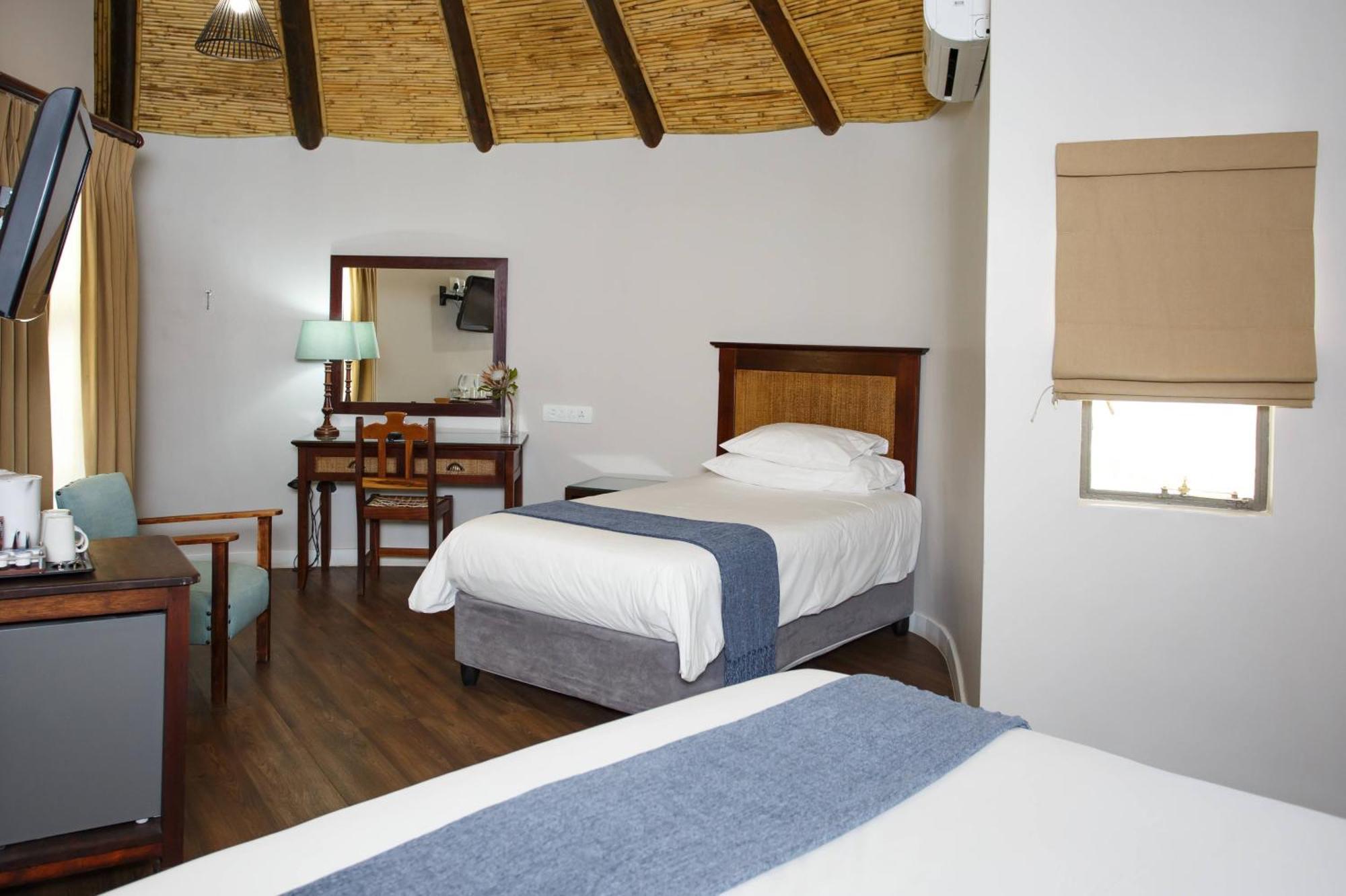 Protea Hotel By Marriott Oudtshoorn Riempie Estate Eksteriør billede
