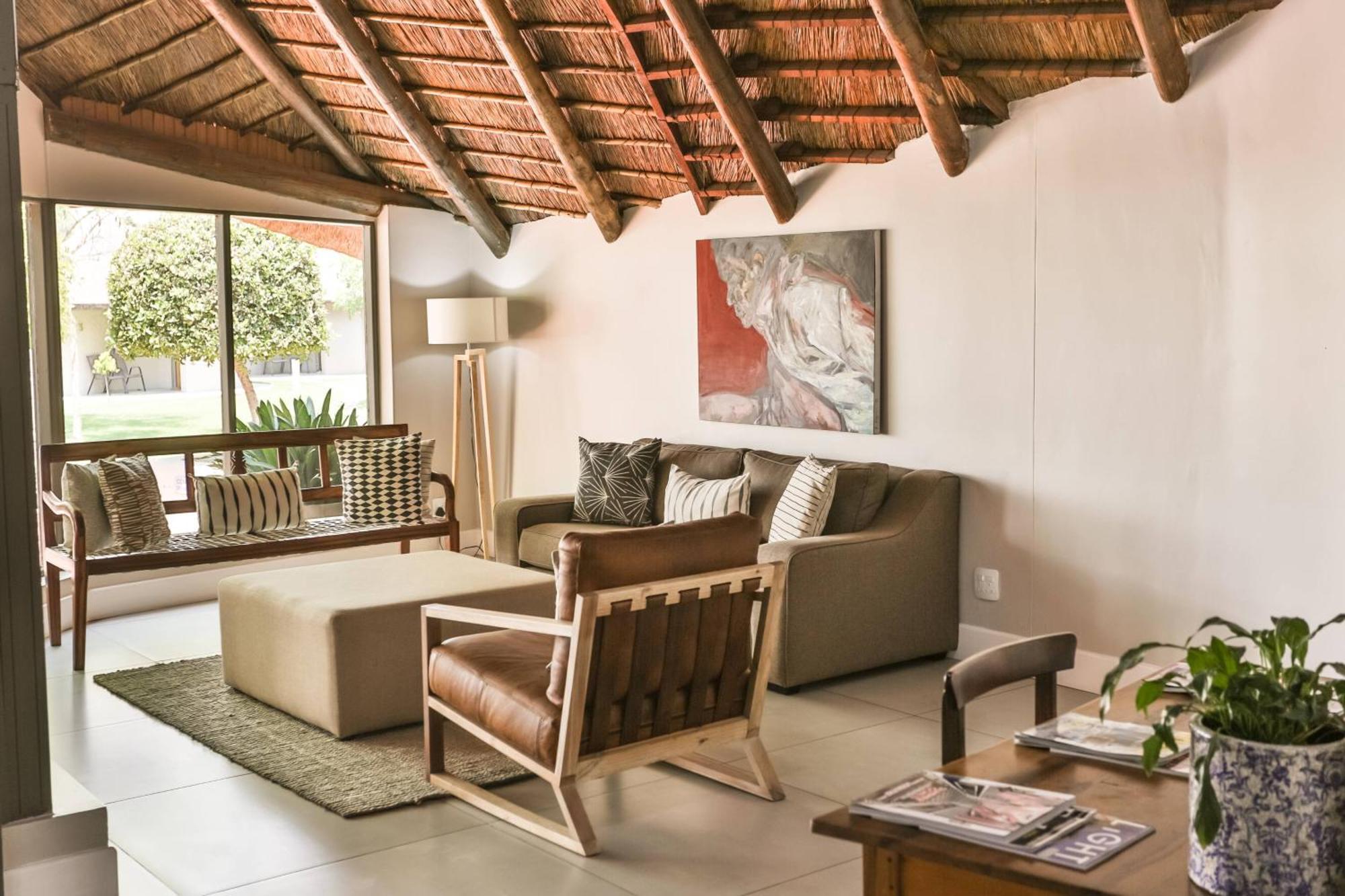 Protea Hotel By Marriott Oudtshoorn Riempie Estate Eksteriør billede