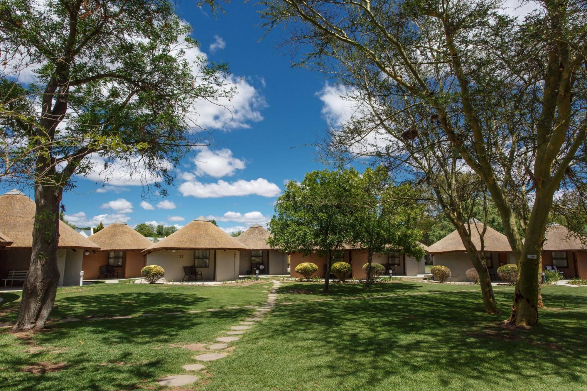 Protea Hotel By Marriott Oudtshoorn Riempie Estate Eksteriør billede
