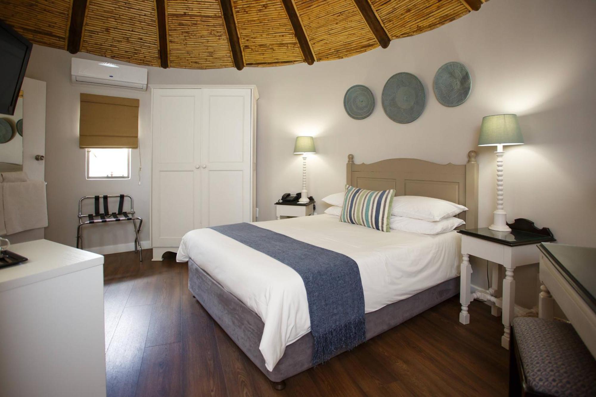 Protea Hotel By Marriott Oudtshoorn Riempie Estate Eksteriør billede