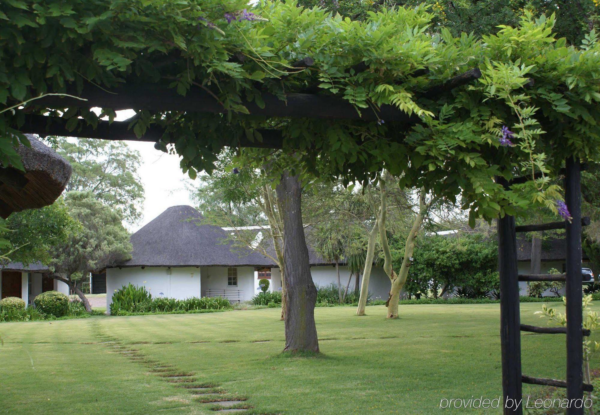 Protea Hotel By Marriott Oudtshoorn Riempie Estate Eksteriør billede