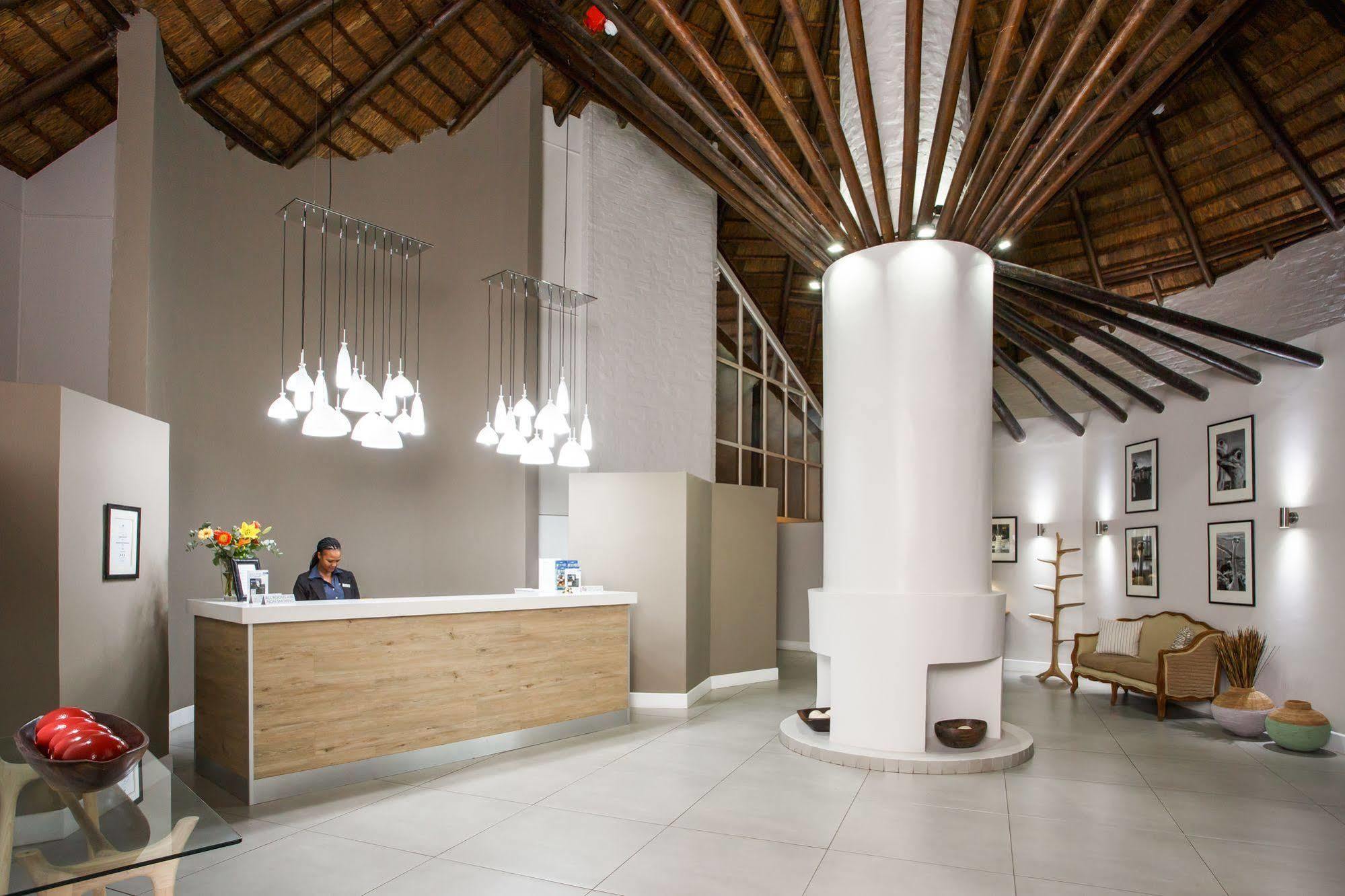 Protea Hotel By Marriott Oudtshoorn Riempie Estate Eksteriør billede